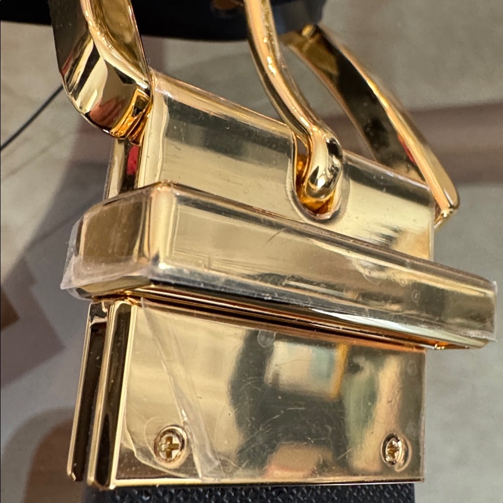 Ralph Lauren Reversible Black and Red Belt with Gold Buckle - Picture 11 of 14